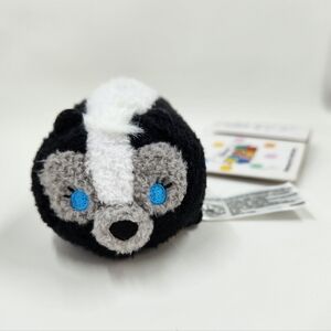 Disney Parks Tsum Tsum Mini Plush 3.5" Original Flower the Skunk With Tag